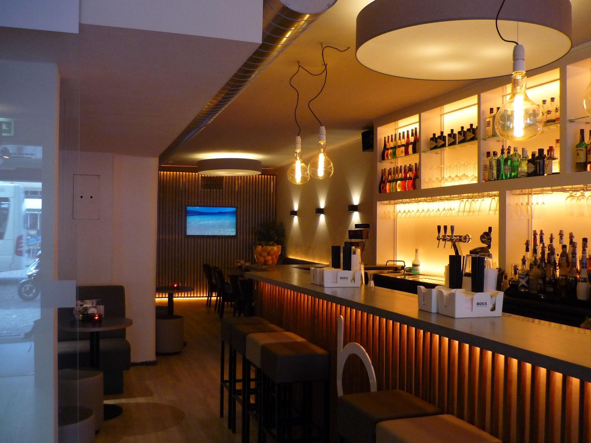 Hotel Beez Маастрихт Экстерьер фото